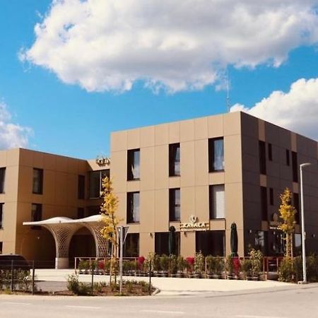 Intergroup Business & Design Hotel Ingolstadt Kosching Buitenkant foto