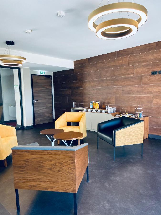 Intergroup Business & Design Hotel Ingolstadt Kosching Buitenkant foto