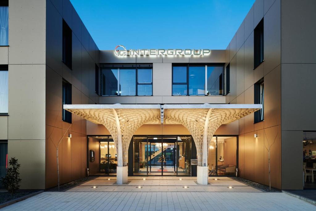 Intergroup Business & Design Hotel Ingolstadt Kosching Buitenkant foto